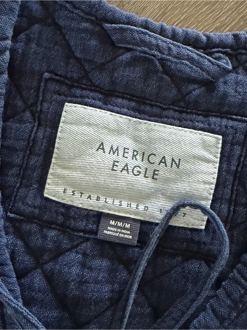 AE Tie Front Quilted Vest size M - Picture 2 of 3